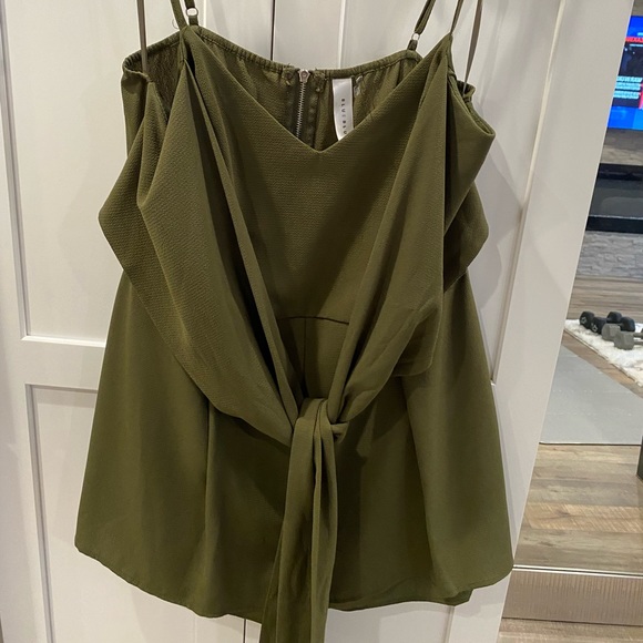Army green romper - Picture 3 of 15